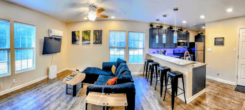 San Antonio Townhome: 1335 Jewett St