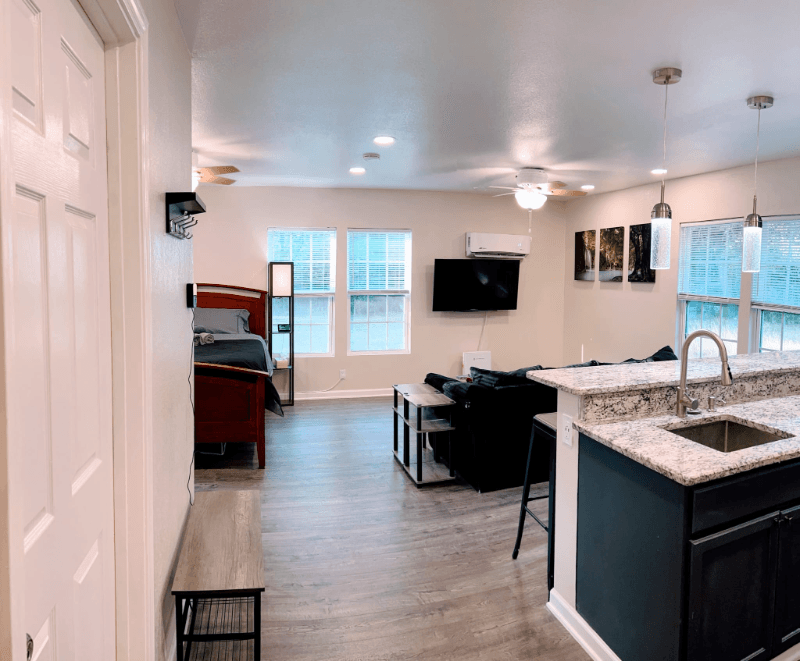 San Antonio Townhome: 1335 Jewett St