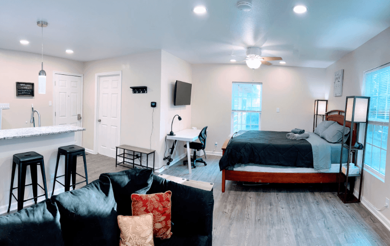 San Antonio Townhome: 1335 Jewett St
