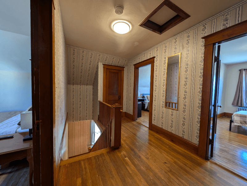Berlin Apartment: 492 Burgess St, Apt 2
