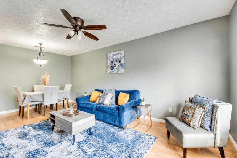 Douglasville House: 1739 Nutmeg st