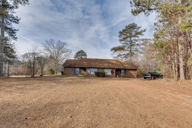 Douglasville House: 1739 Nutmeg st