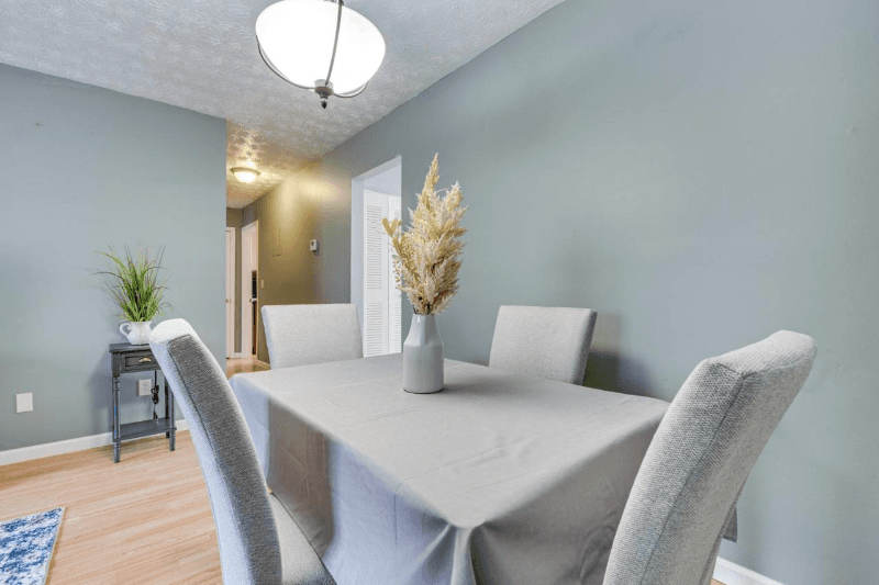 Douglasville House: 1739 Nutmeg st