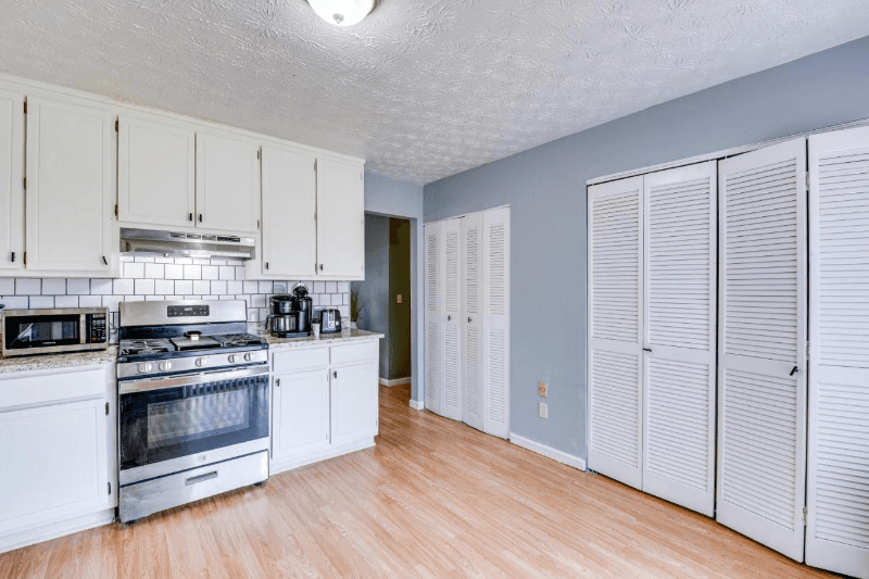 Douglasville House: 1739 Nutmeg st
