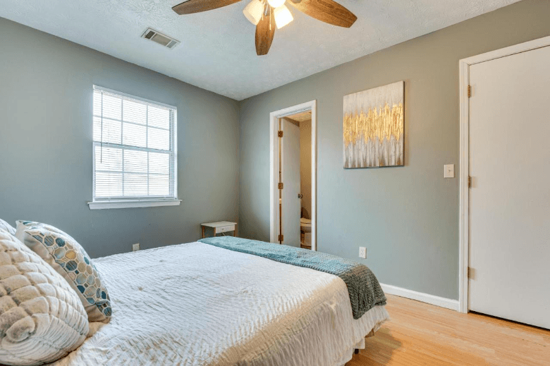 Douglasville House: 1739 Nutmeg st