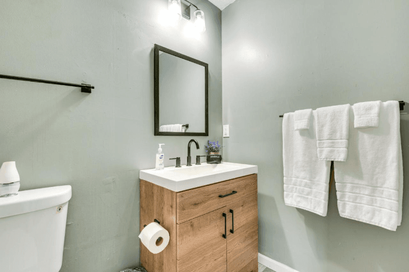 Douglasville House: 1739 Nutmeg st