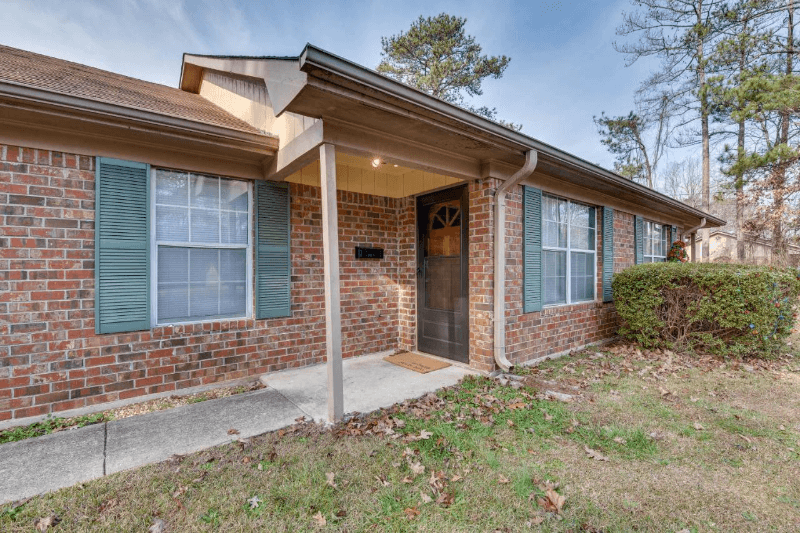 Douglasville House: 1739 Nutmeg st