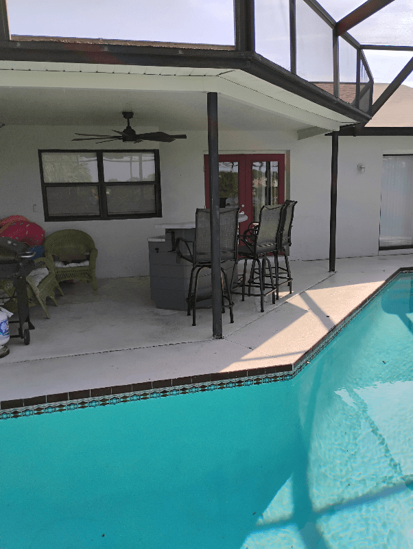 Holiday House: 2837 Blossom Lake Dr.