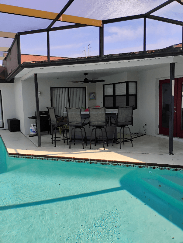 Holiday House: 2837 Blossom Lake Dr.