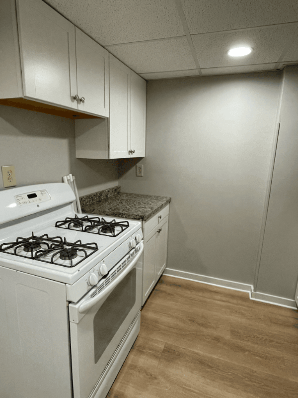 Watervliet Apartment: 19 Idlewild Park
