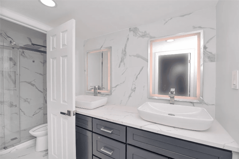 Dallas House: 6738 Eastridge Dr