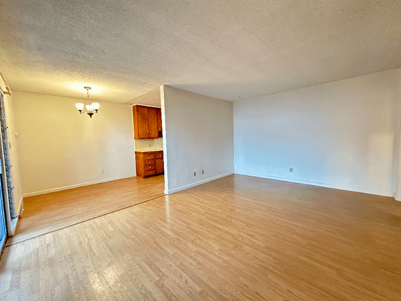Los Angeles Condo: 11510 Ohio ave