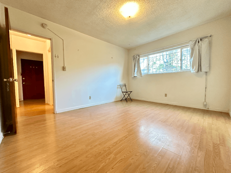 Los Angeles Condo: 11510 Ohio ave