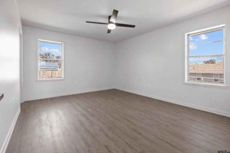Lindale House: 12752 Fm 16 W