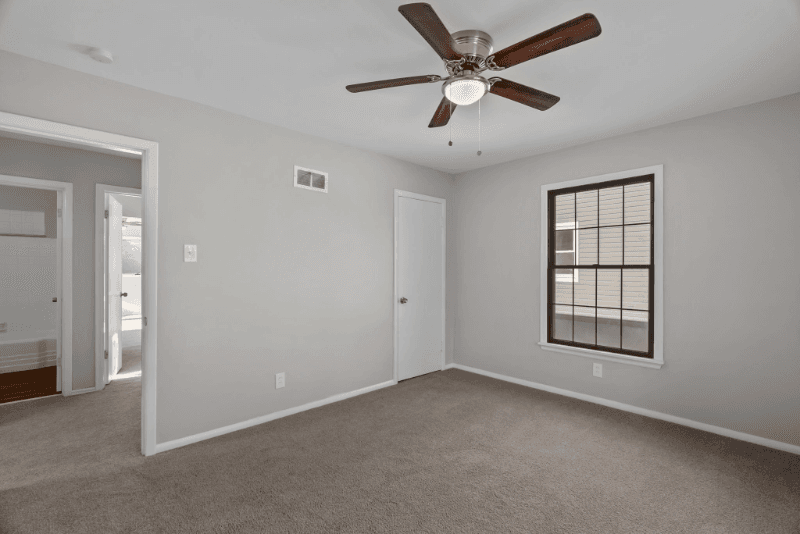 Webster Groves House: 8977 Big Bend Blvd