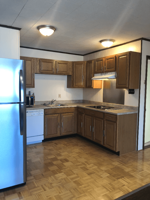DANVILLE House: 978 Line Avenue
