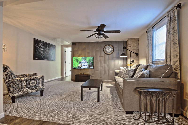 Hummelstown Apartment: 121 A South Railroad St