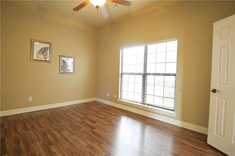 Bentonville House: 3503 SW Baybridge Cv