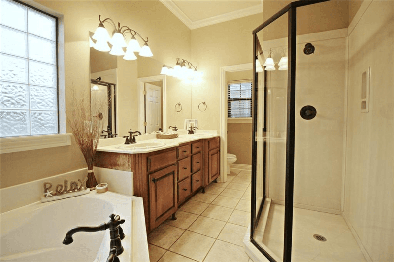 Bentonville House: 3503 SW Baybridge Cv