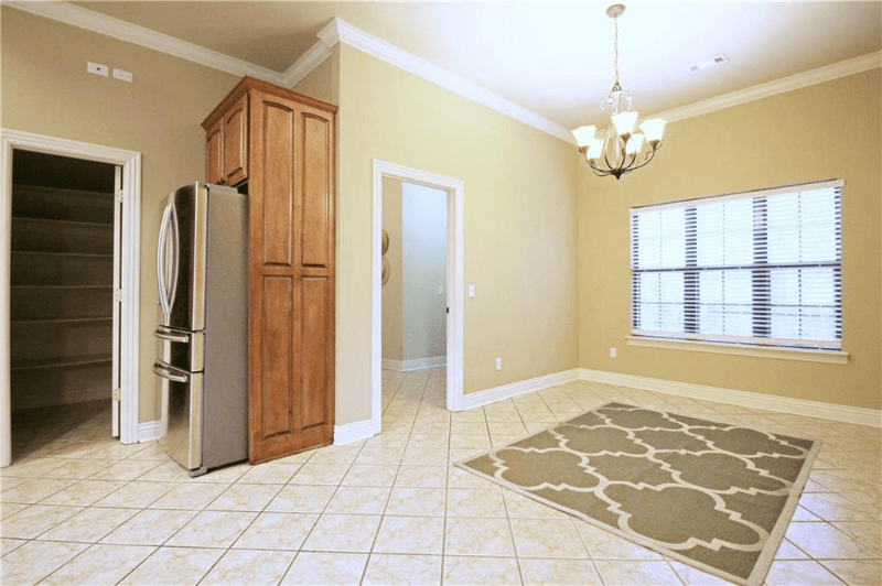 Bentonville House: 3503 SW Baybridge Cv