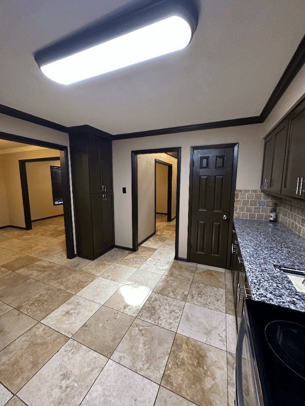 tomball House: 16223 Lutheran School rd