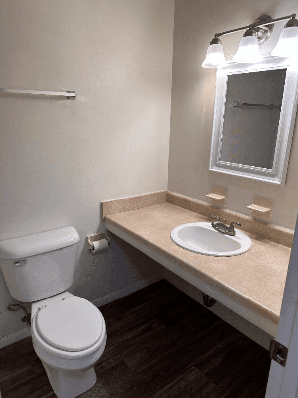 Amherst Apartment: 10 Belchertown Rd