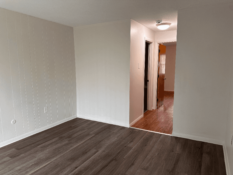 Amherst Apartment: 10 Belchertown Rd