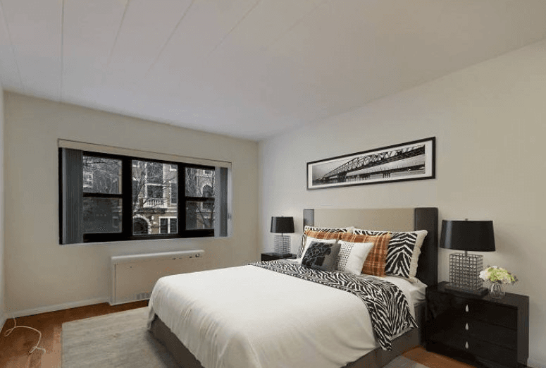 Chicago Apartment: 2930 N Commonwealth