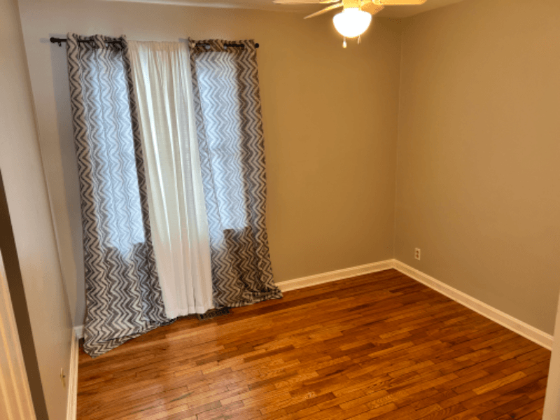 Louisville House: 2104 Dogoon Dr