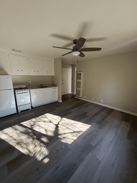 Oakland Apartment: 5499 Claremont Avenue