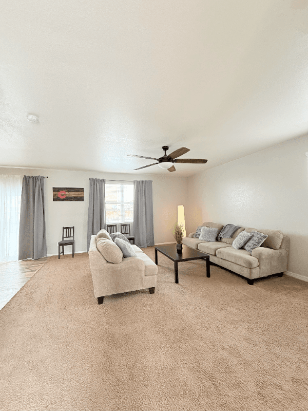 Wellington Single Room: 3634 Daylily St.