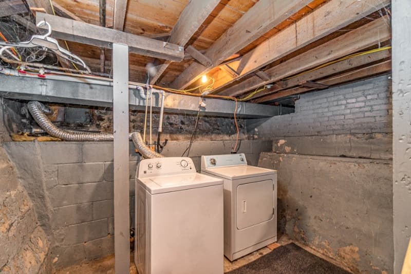 Mount Pleasant Multiplex: 212 W Locust St