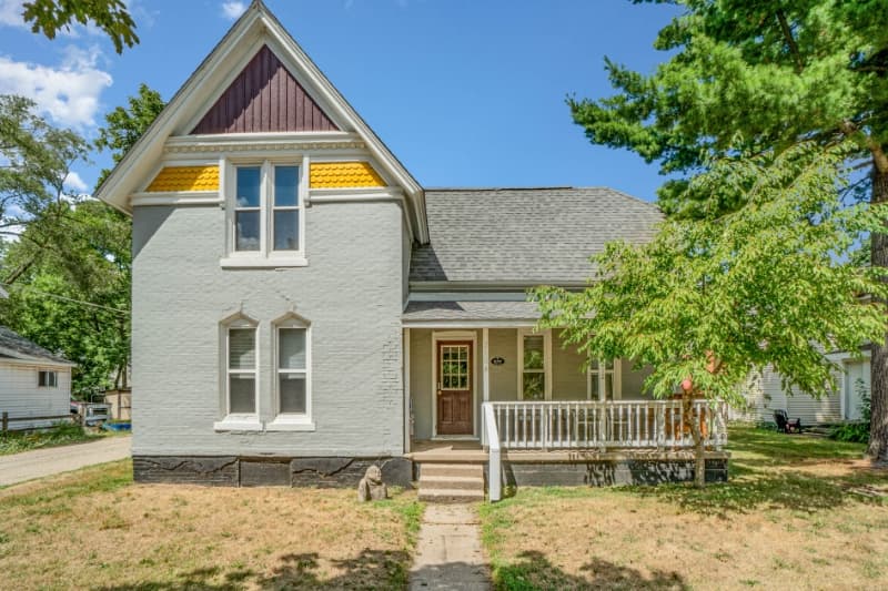 Mount Pleasant Multiplex: 212 W Locust St