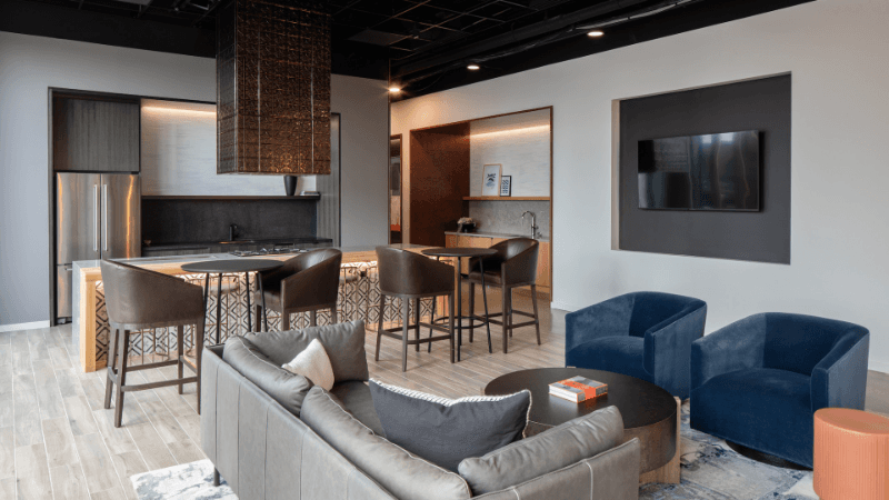 Chicago Condo: 144 N Aberdeen St