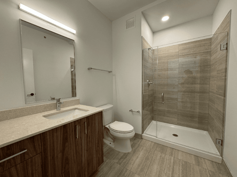 Chicago Condo: 144 N Aberdeen St