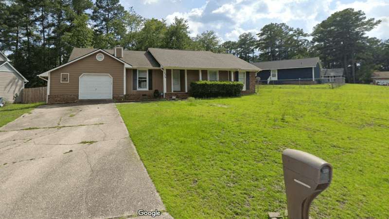 Fayetteville House: 6959 Wadsworth Pl