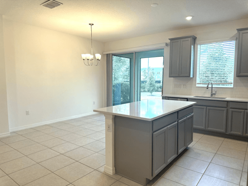 Lithia Townhome: 14043 Kite Ln