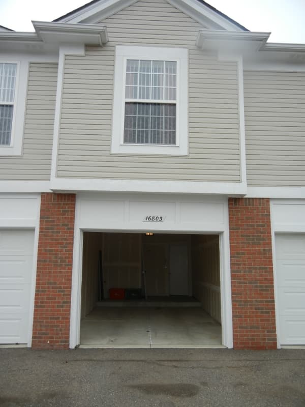 Northville Condo: 16803 Dover Dr