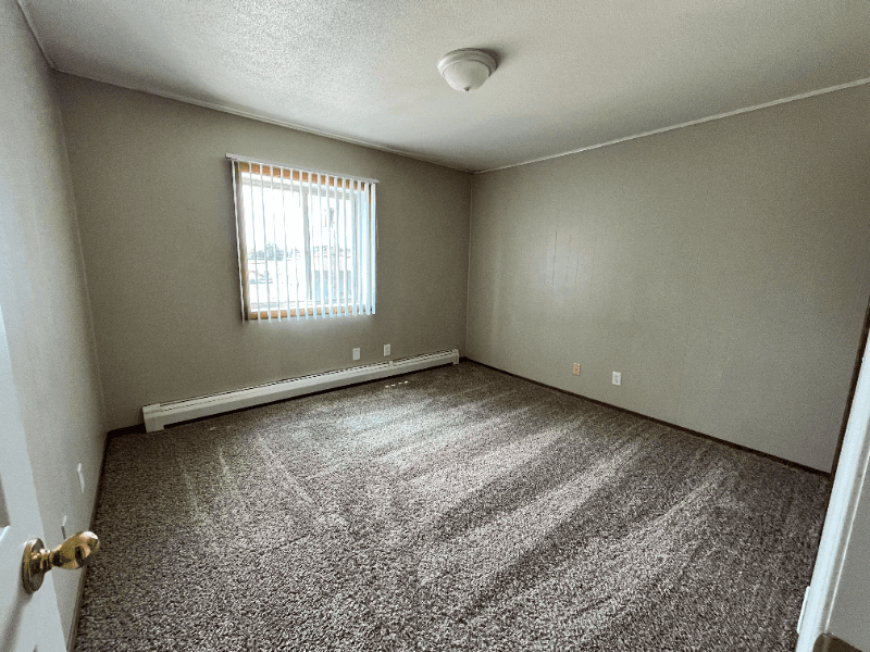 GRAND FORKS Apartment: 1206 14th Ave S