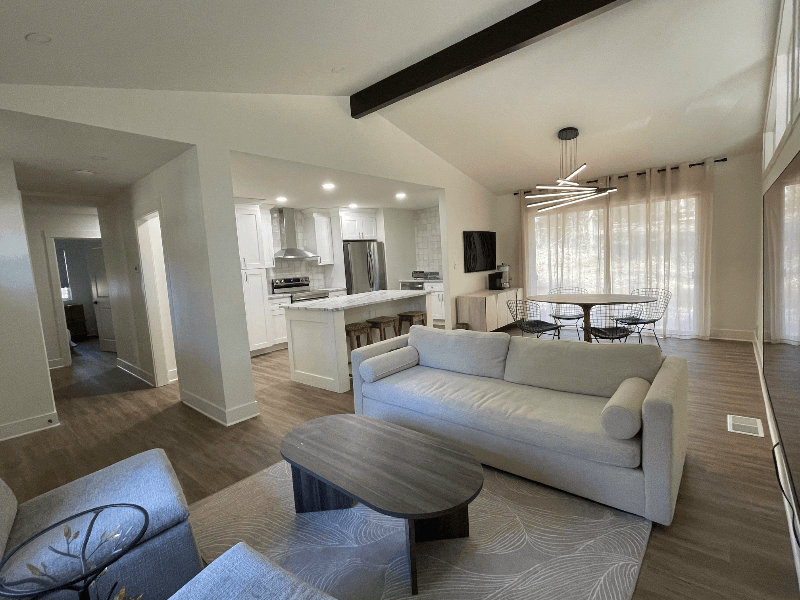 Doraville House: 3479 Allen Dr