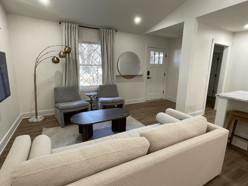 Doraville House: 3479 Allen Dr
