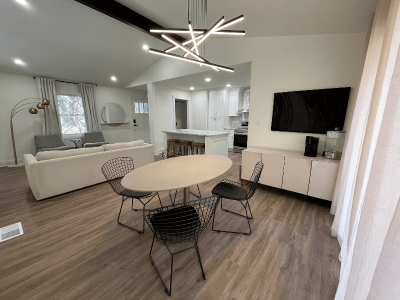 Doraville House: 3479 Allen Dr
