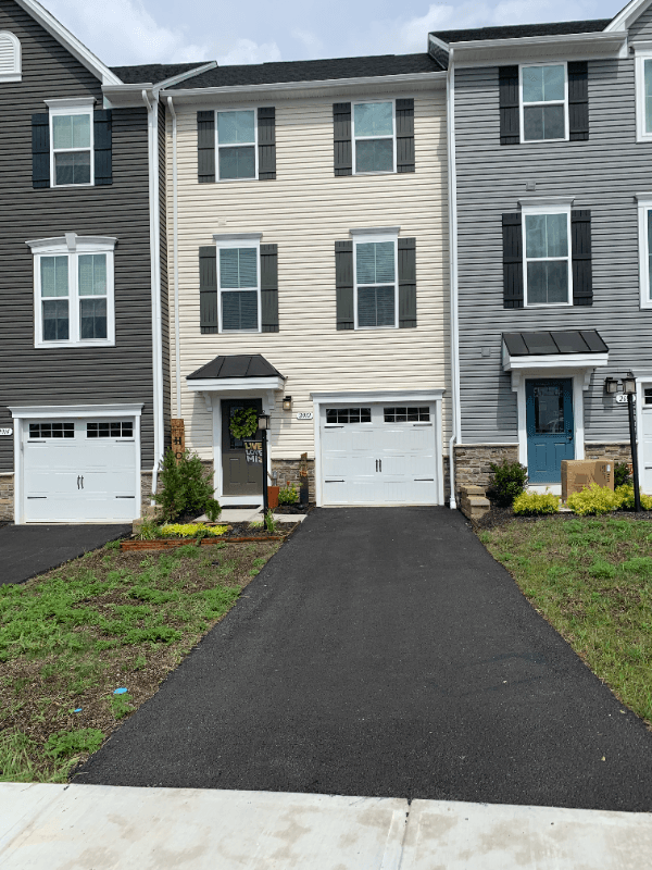 Monaca Townhome: 2012 Cade Drive