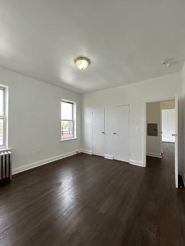 Jersey City Apartment: 35 Kensington Ave