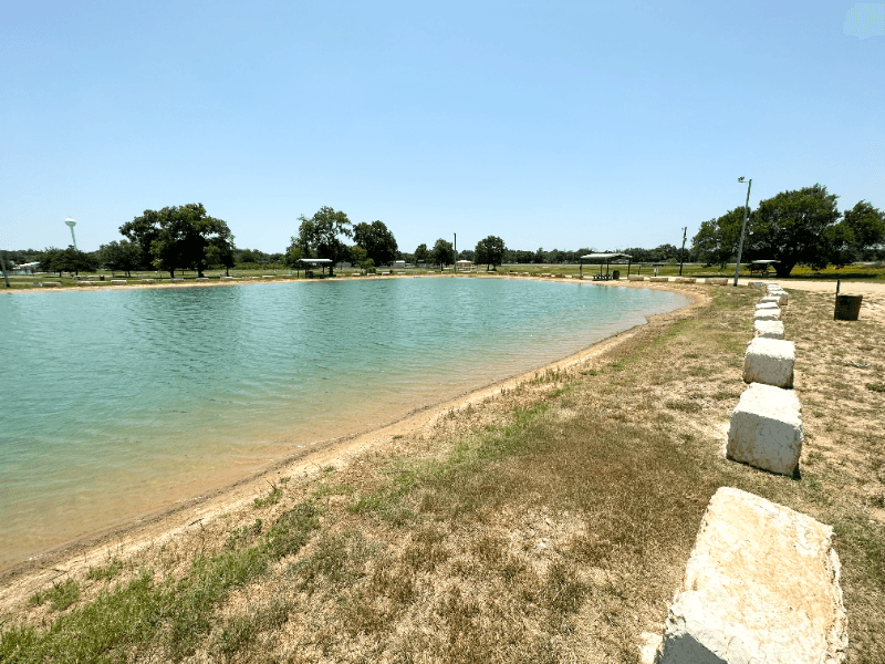 Stockdale Apartment: 403 Free Timber Lane