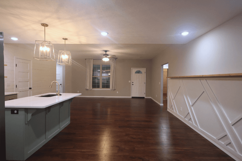 willard House: 675 East Simpson St