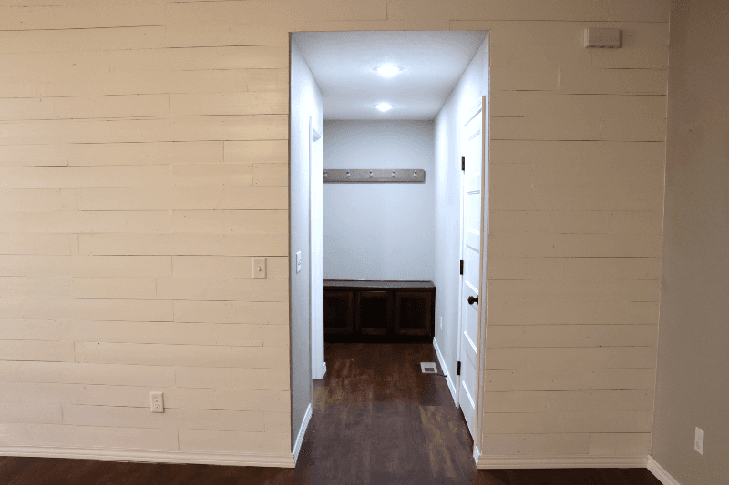 willard House: 675 East Simpson St