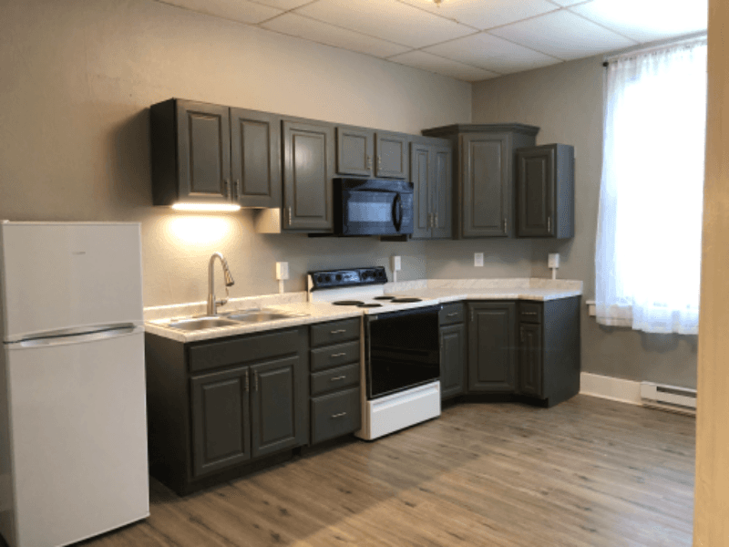 Canton Apartment: 80 N Main St