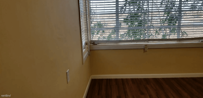 Palmdale House: 22317 East Avenue O