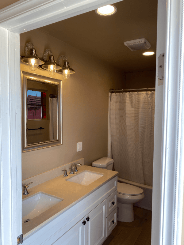 Palmdale House: 22317 East Avenue O